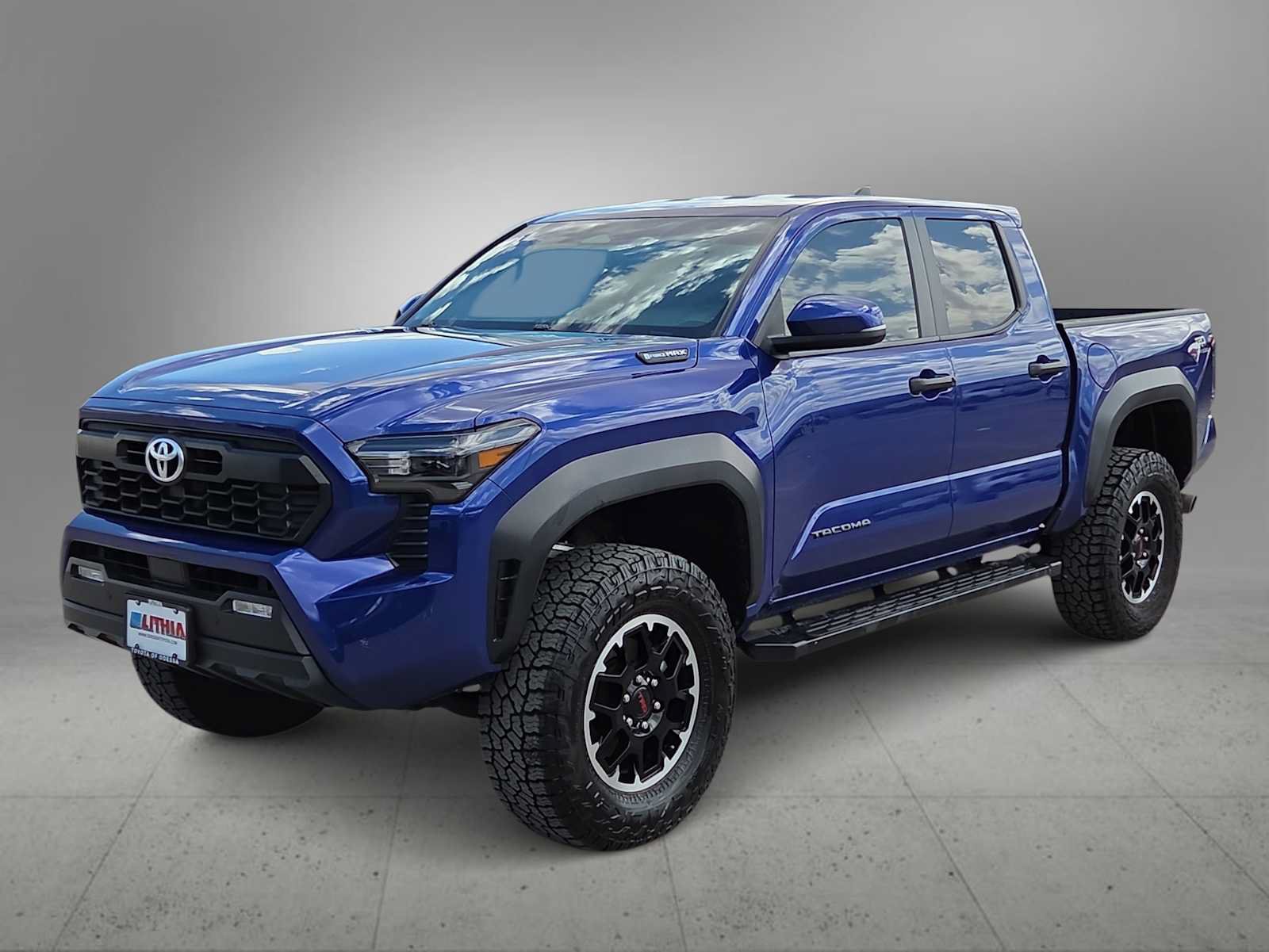 Used 2025 Toyota Tacoma TRD Off-Road w/ TRD Off Road Upgrade Package AWD/4WD image 1