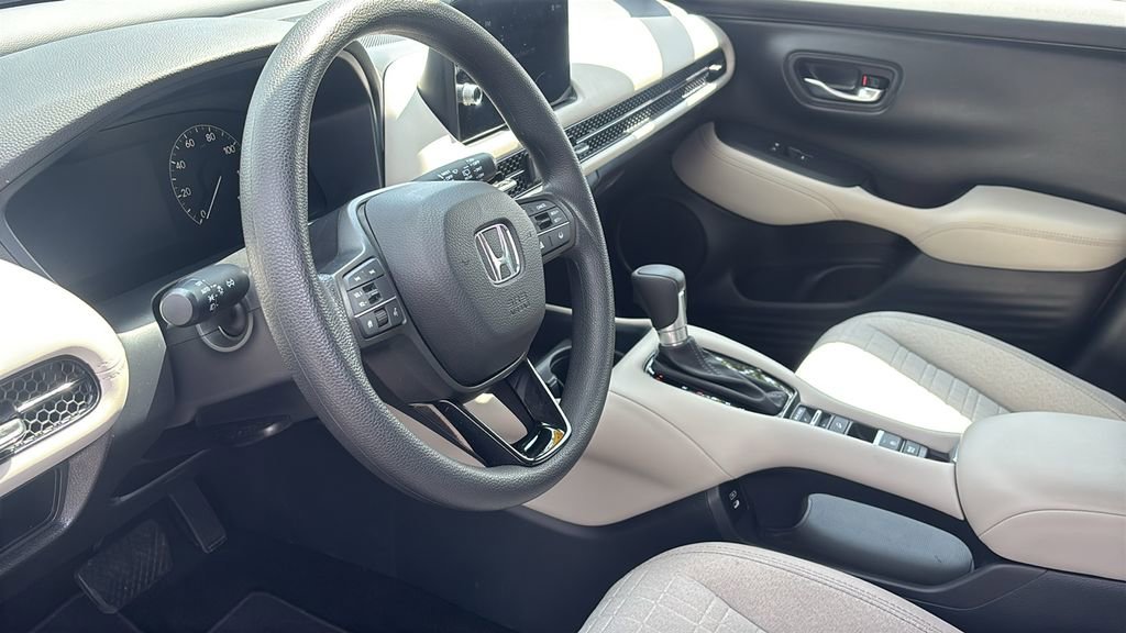 Certified 2026 Honda HR-V LX image 25