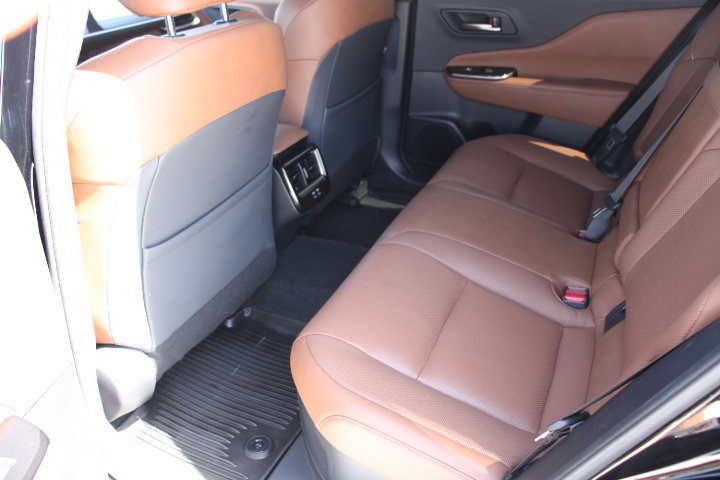 Certified 2025 Toyota Crown Signia AWD/4WD image 15