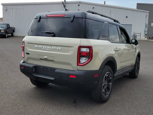 Certified 2025 Ford Bronco Sport Outer Banks w/ Outer Banks Tech Package+ AWD/4WD image 5