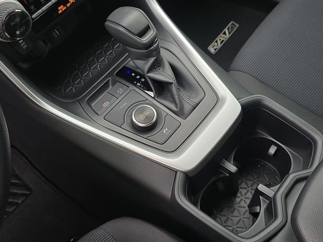 Used 2025 Toyota RAV4 LE image 24