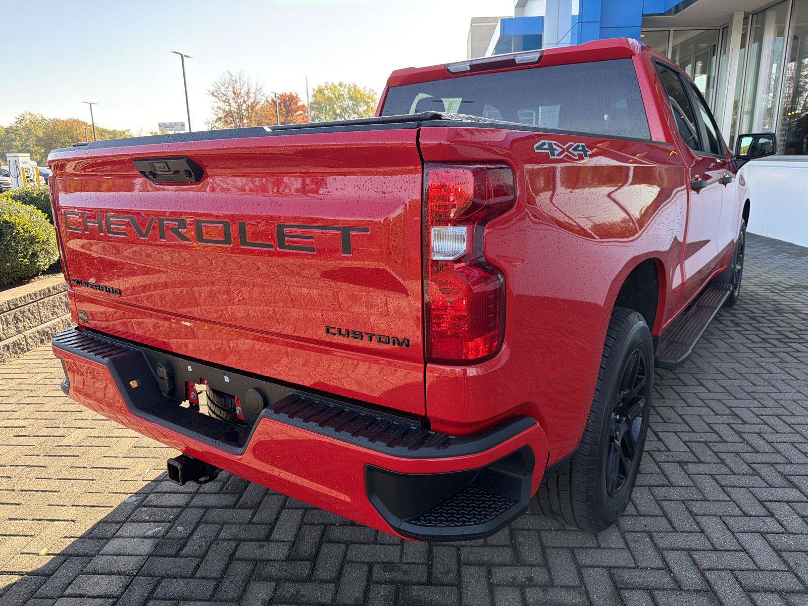 Used 2024 Chevrolet Silverado 1500 Custom w/ LPO, Dark Essentials Package AWD/4WD image 5