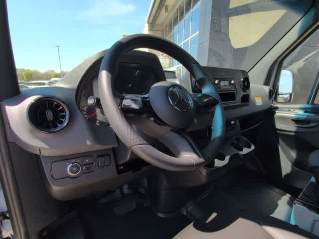New 2026 Mercedes-Benz Sprinter 2500 image 2