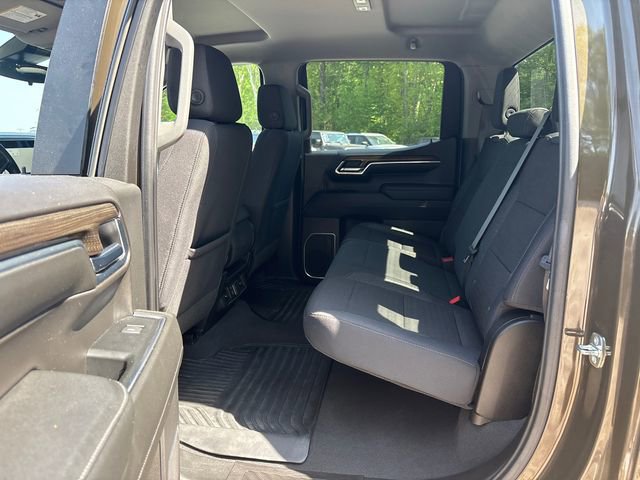 Used 2023 Chevrolet Silverado 1500 LT AWD/4WD image 13