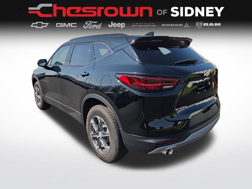 Used 2024 Chevrolet Blazer LT w/ Convenience Package FWD image 7