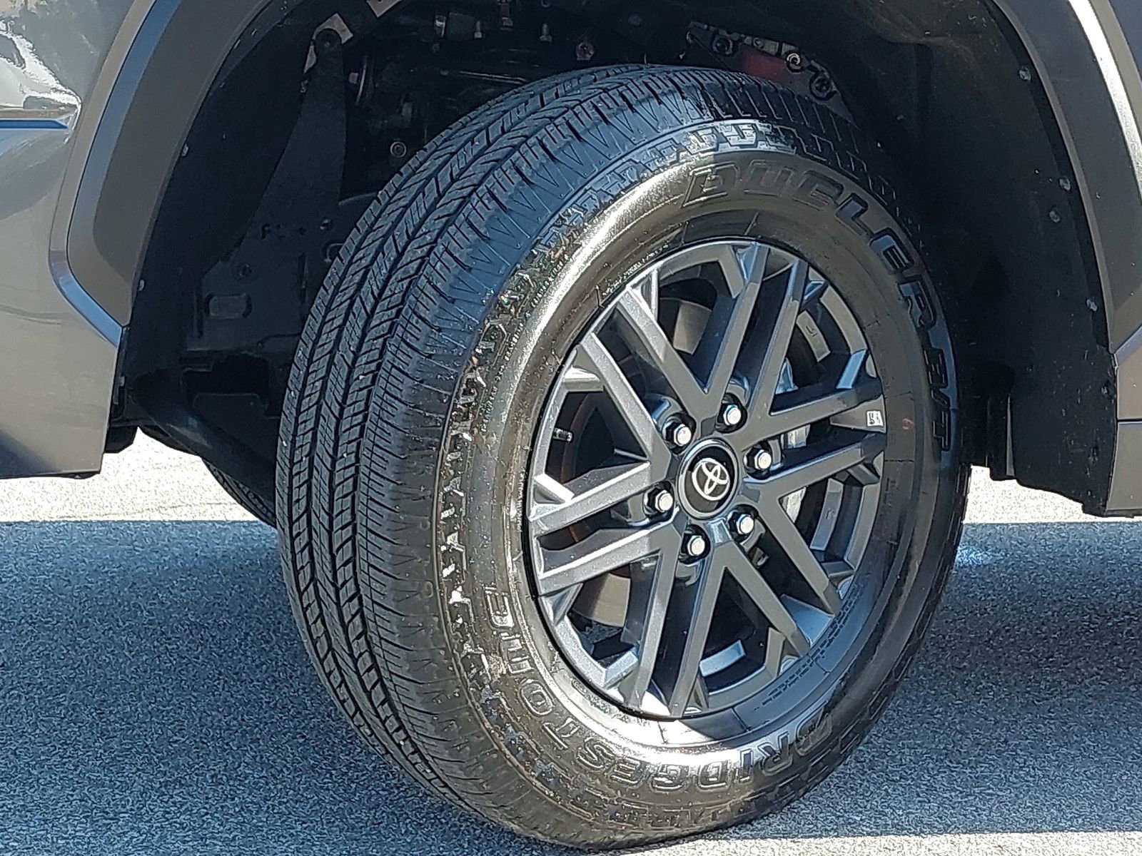Used 2025 Toyota Tundra SR5 w/ SR5 Convenience Package RWD image 29