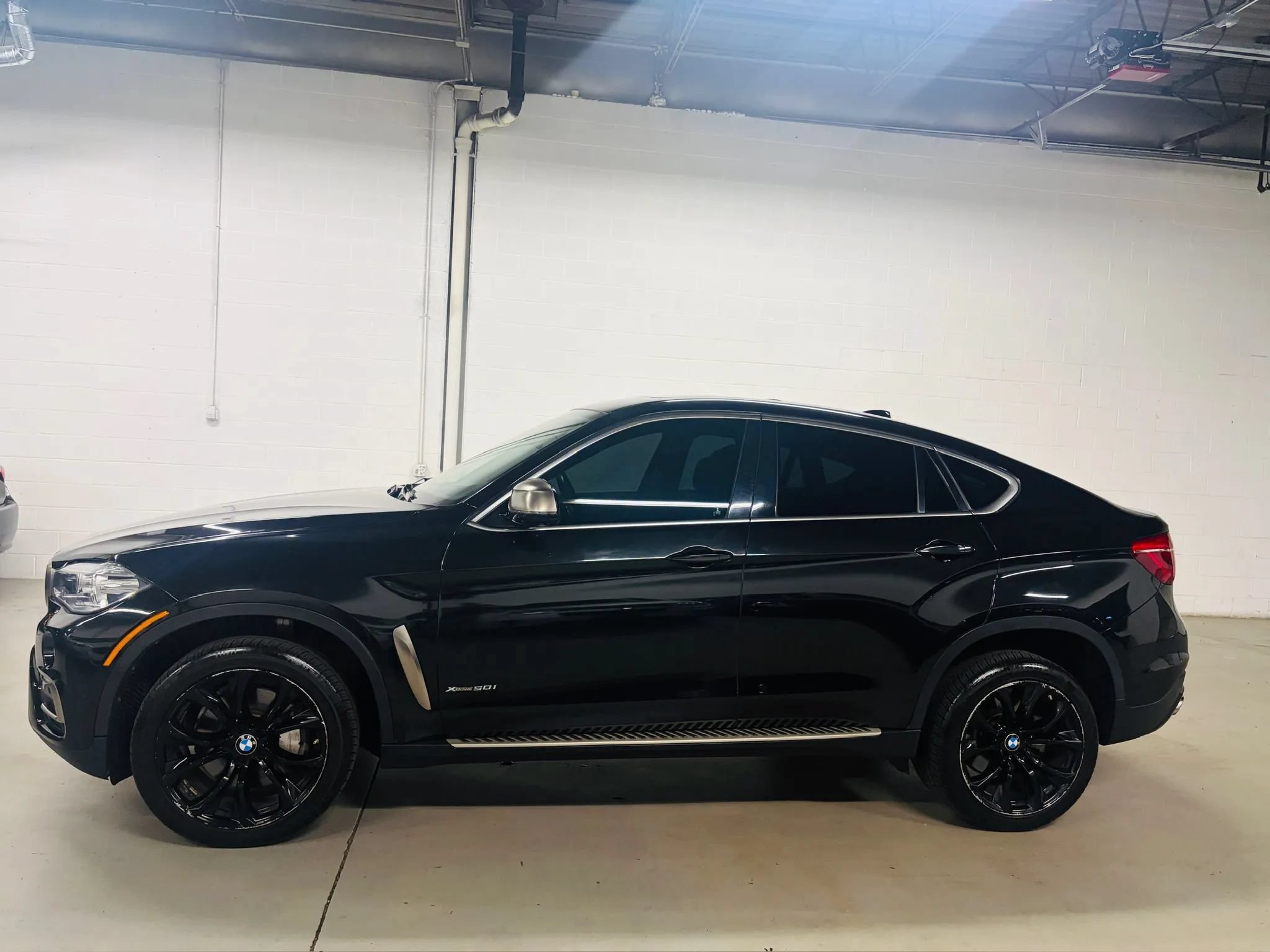Used 2016 BMW X6 xDrive50i AWD/4WD image 5