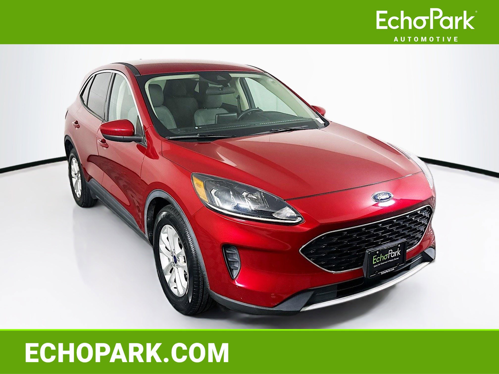 Used 2020 Ford Escape SE image 1