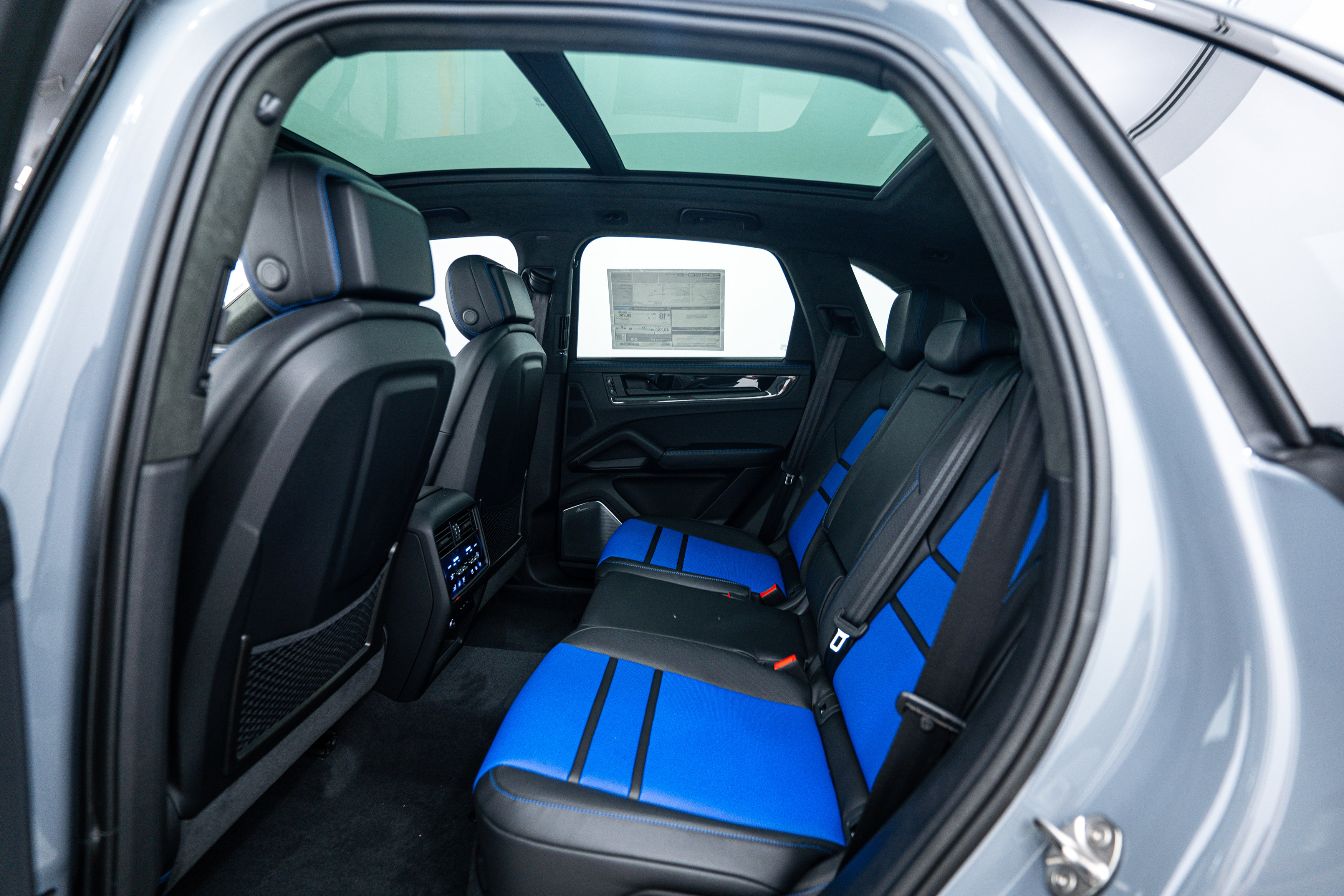 New 2025 Porsche Cayenne GTS image 22