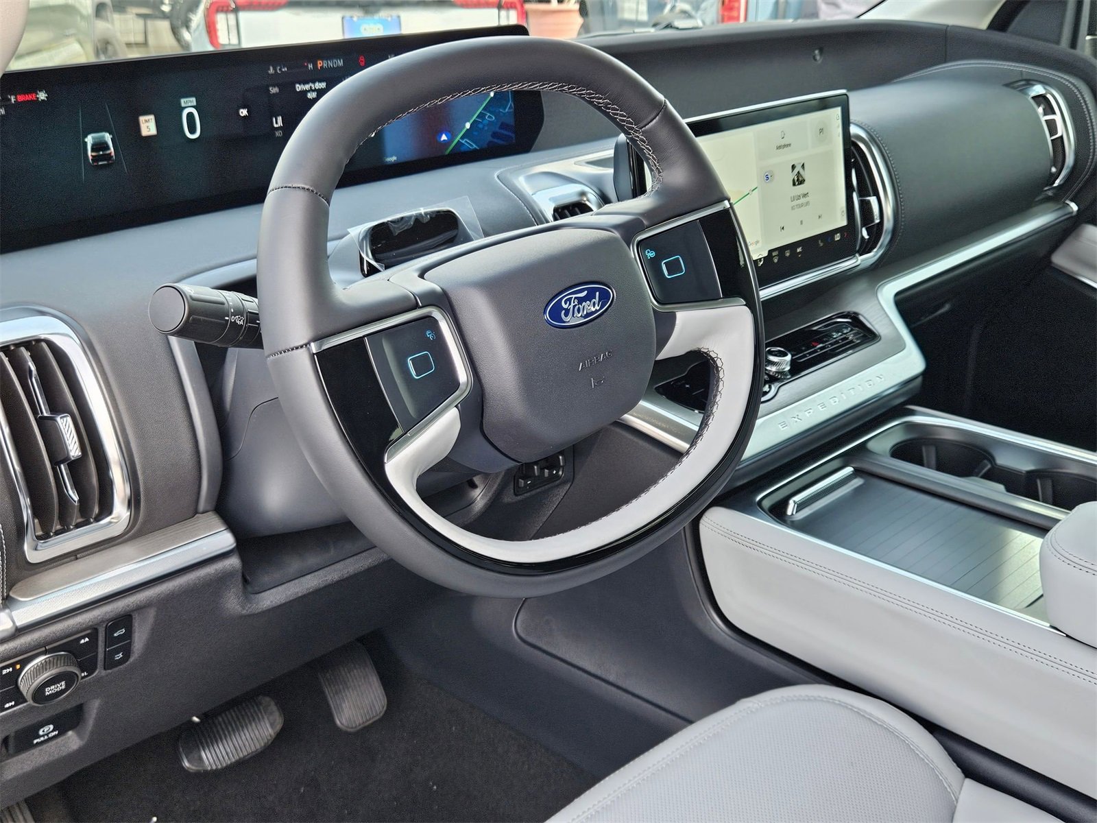 New 2025 Ford Expedition Platinum w/ Driver's Package image 13