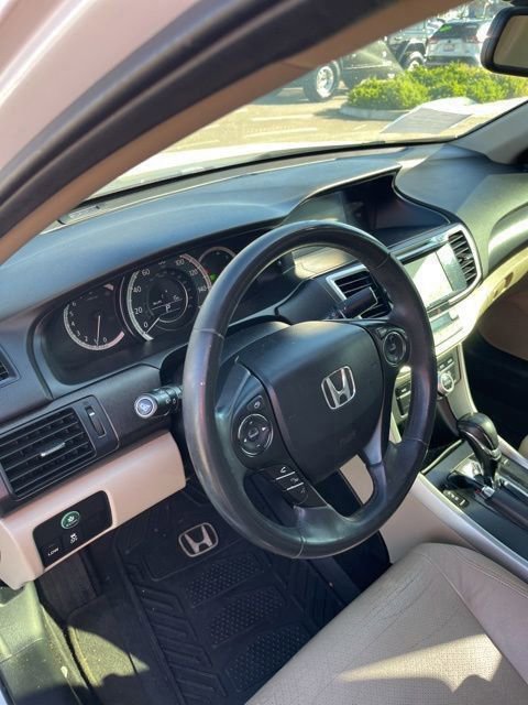 Used 2015 Honda Accord EX-L image 13