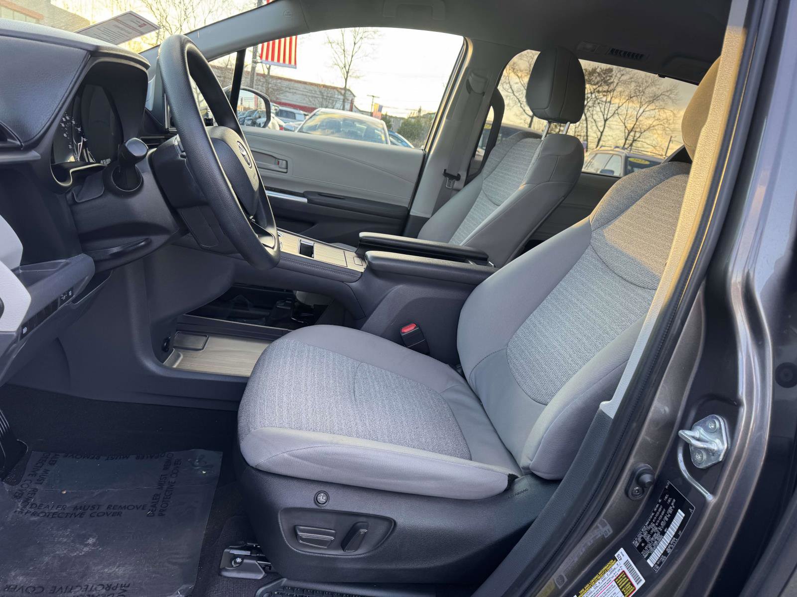 Certified 2023 Toyota Sienna LE image 14