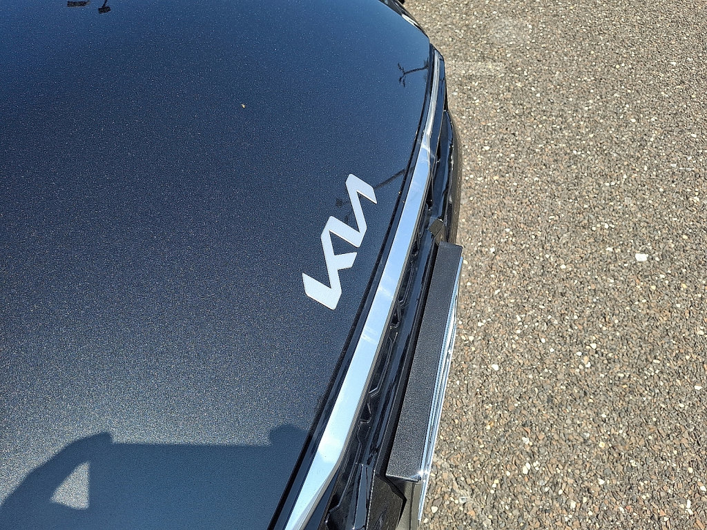 New 2025 Kia K4 GT-Line w/ GT-Line Premium Package FWD image 5