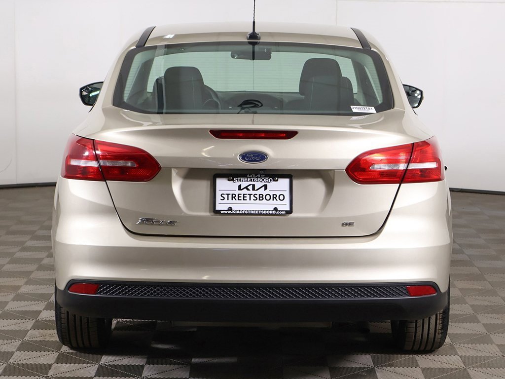 Used 2017 Ford Focus SE image 9