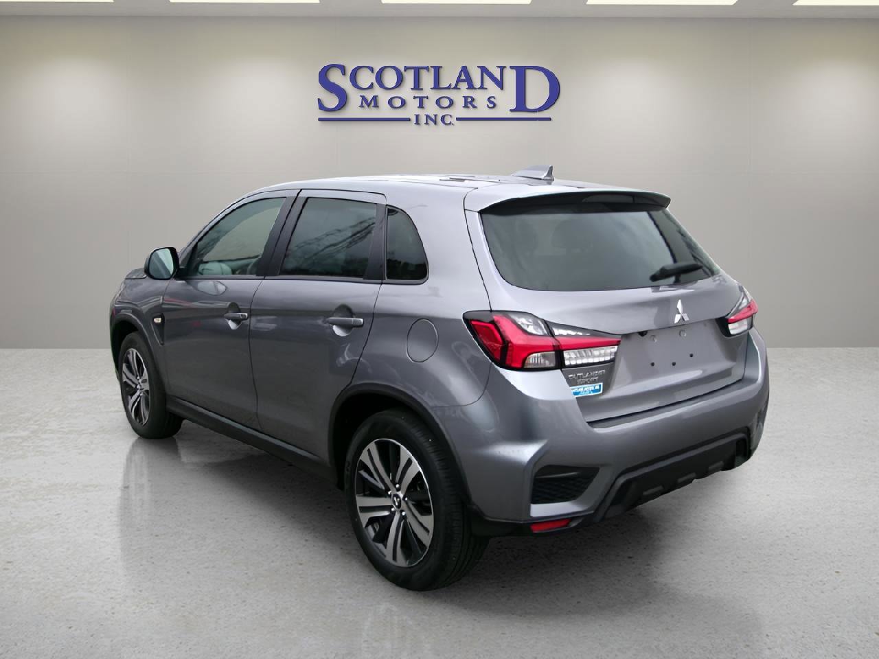 Used 2025 Mitsubishi Outlander Sport ES image 8