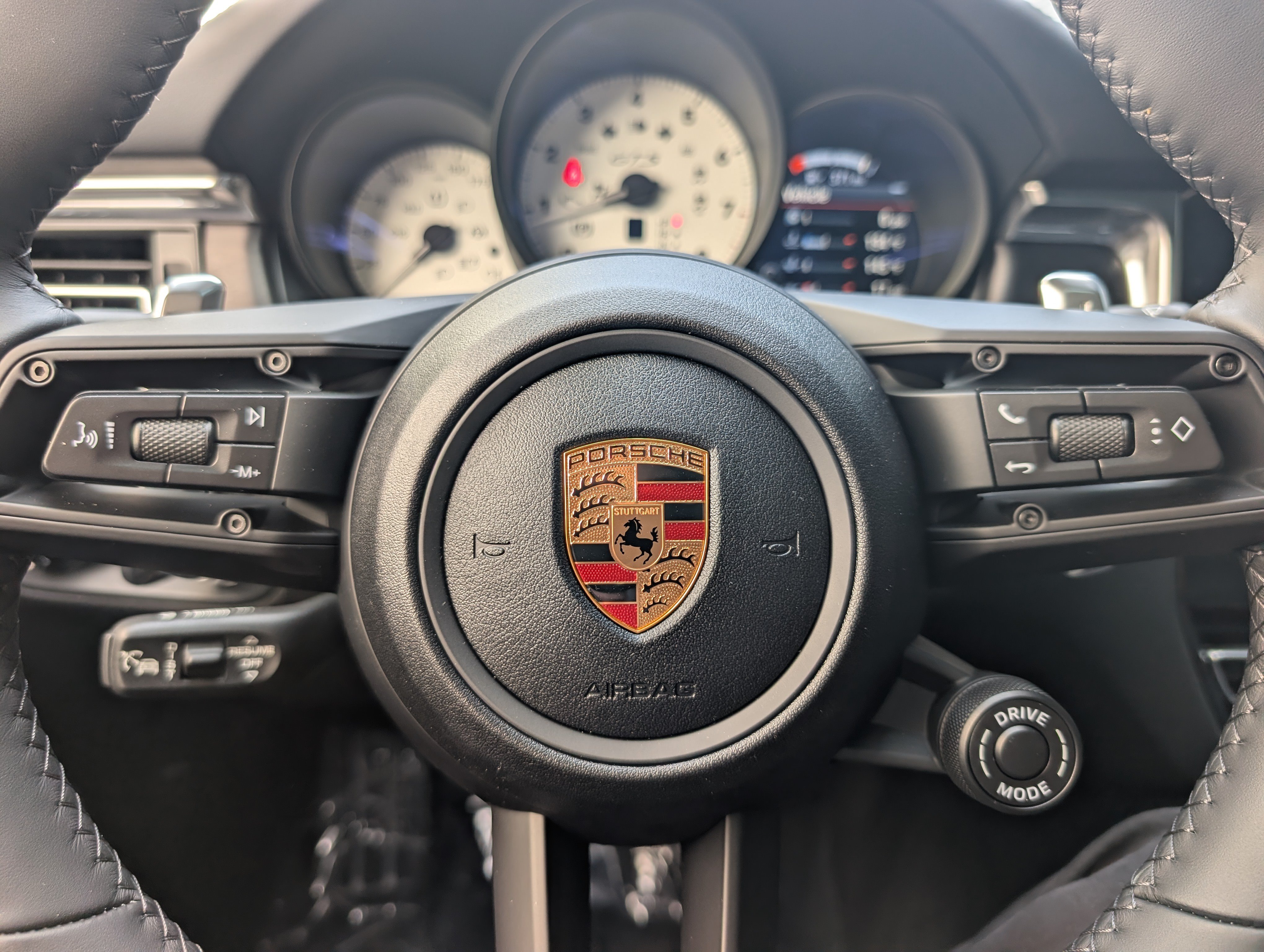 New 2026 Porsche Macan GTS AWD/4WD image 26