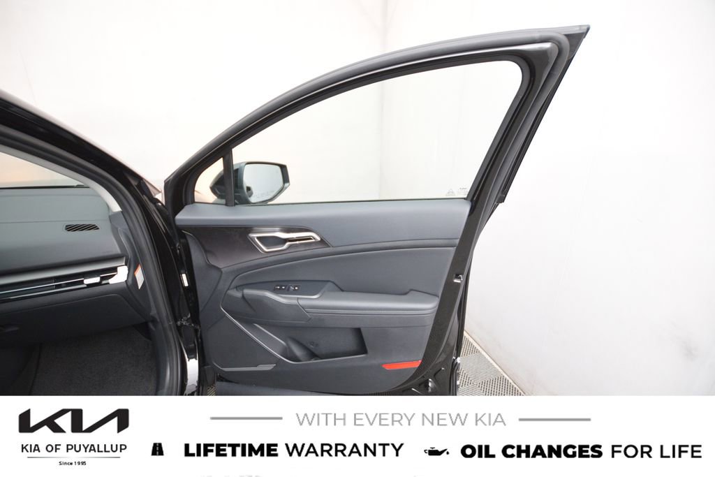 New 2026 Kia Sportage EX image 15