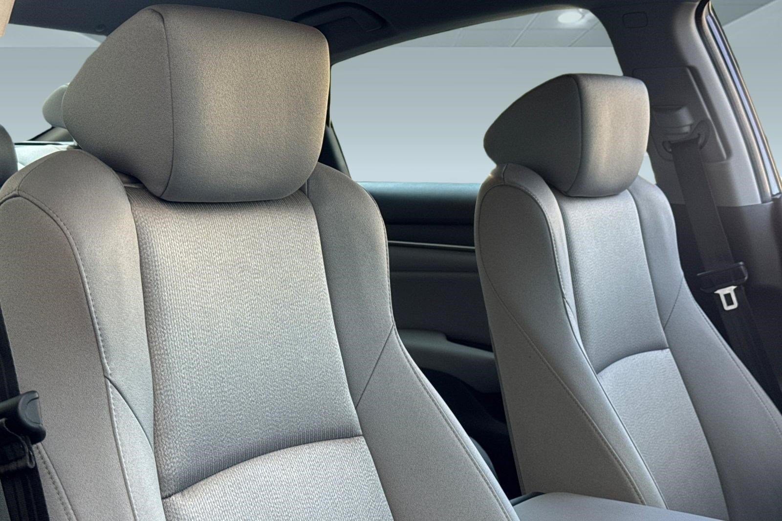 Used 2018 Honda Accord Hybrid image 32