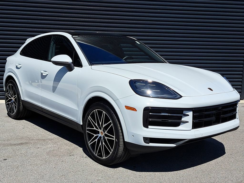 Certified 2025 Porsche Cayenne Coupe image 9