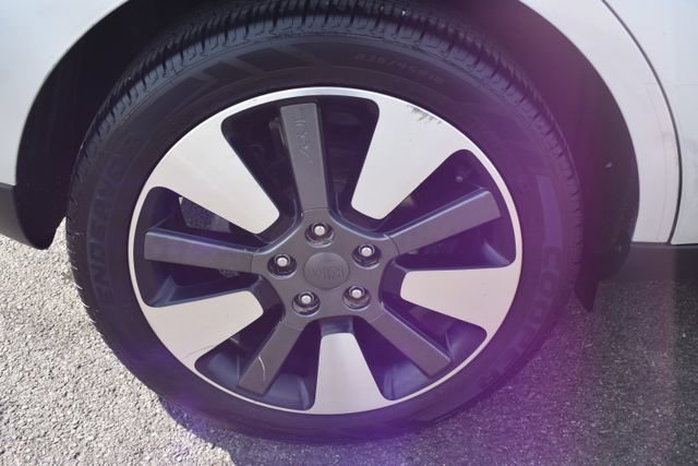 Used 2014 Kia Soul ! FWD image 38
