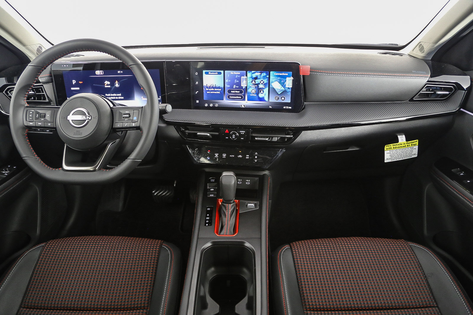 New 2026 Nissan Kicks SR FWD image 15