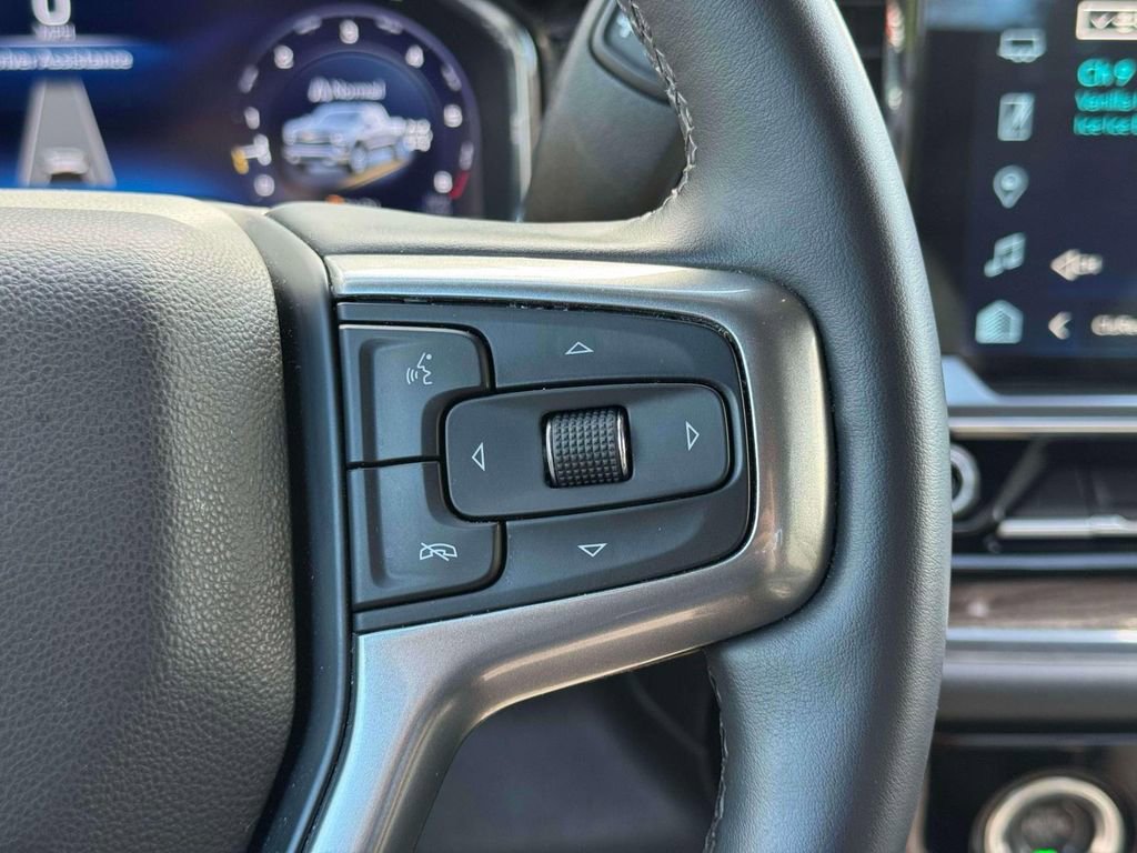 Used 2023 Chevrolet Silverado 1500 LT AWD/4WD image 24