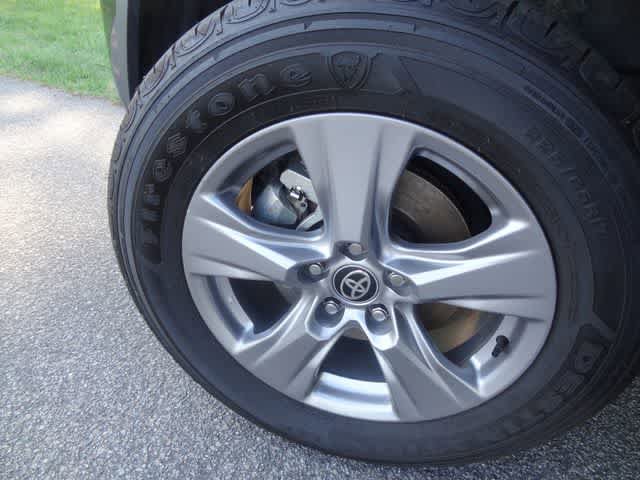 Certified 2025 Toyota RAV4 XLE AWD/4WD image 36