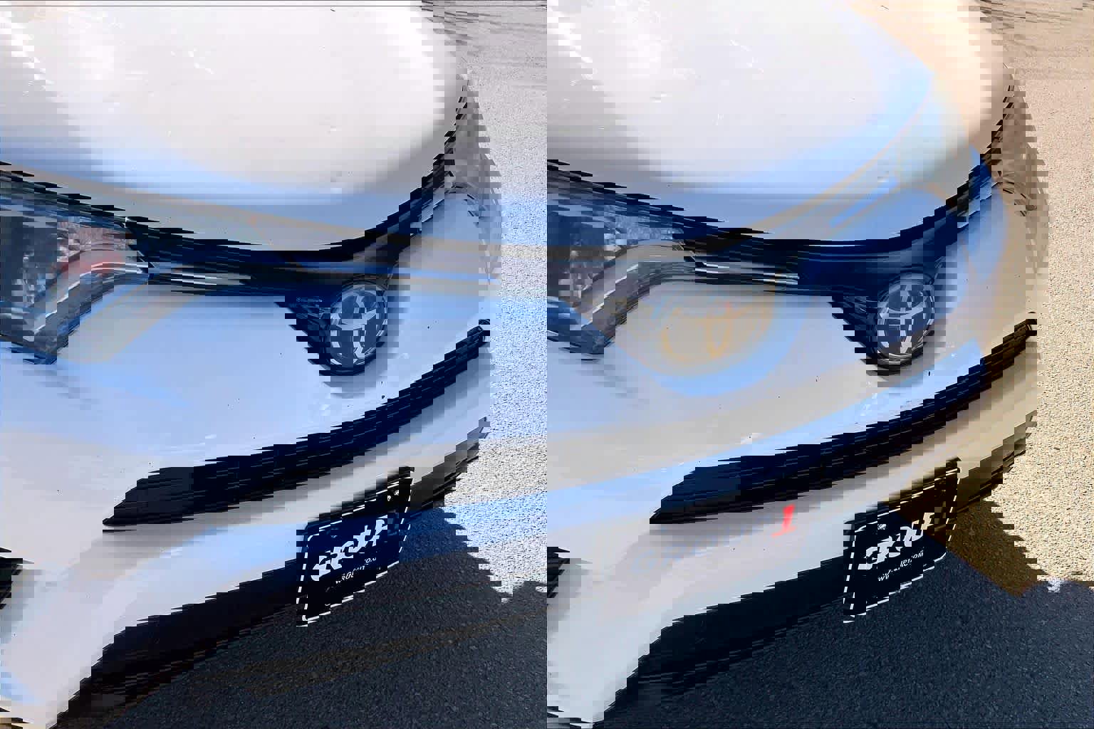 Used 2017 Toyota RAV4 LE image 28