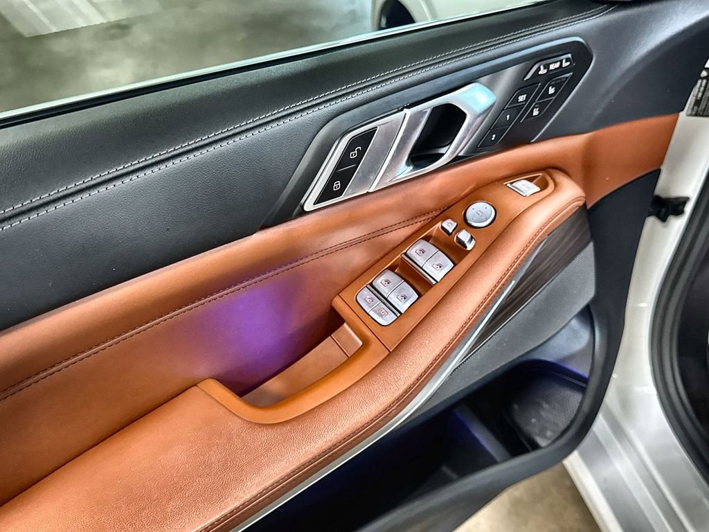 Used 2023 BMW X7 xDrive40i w/ Executive Package image 14