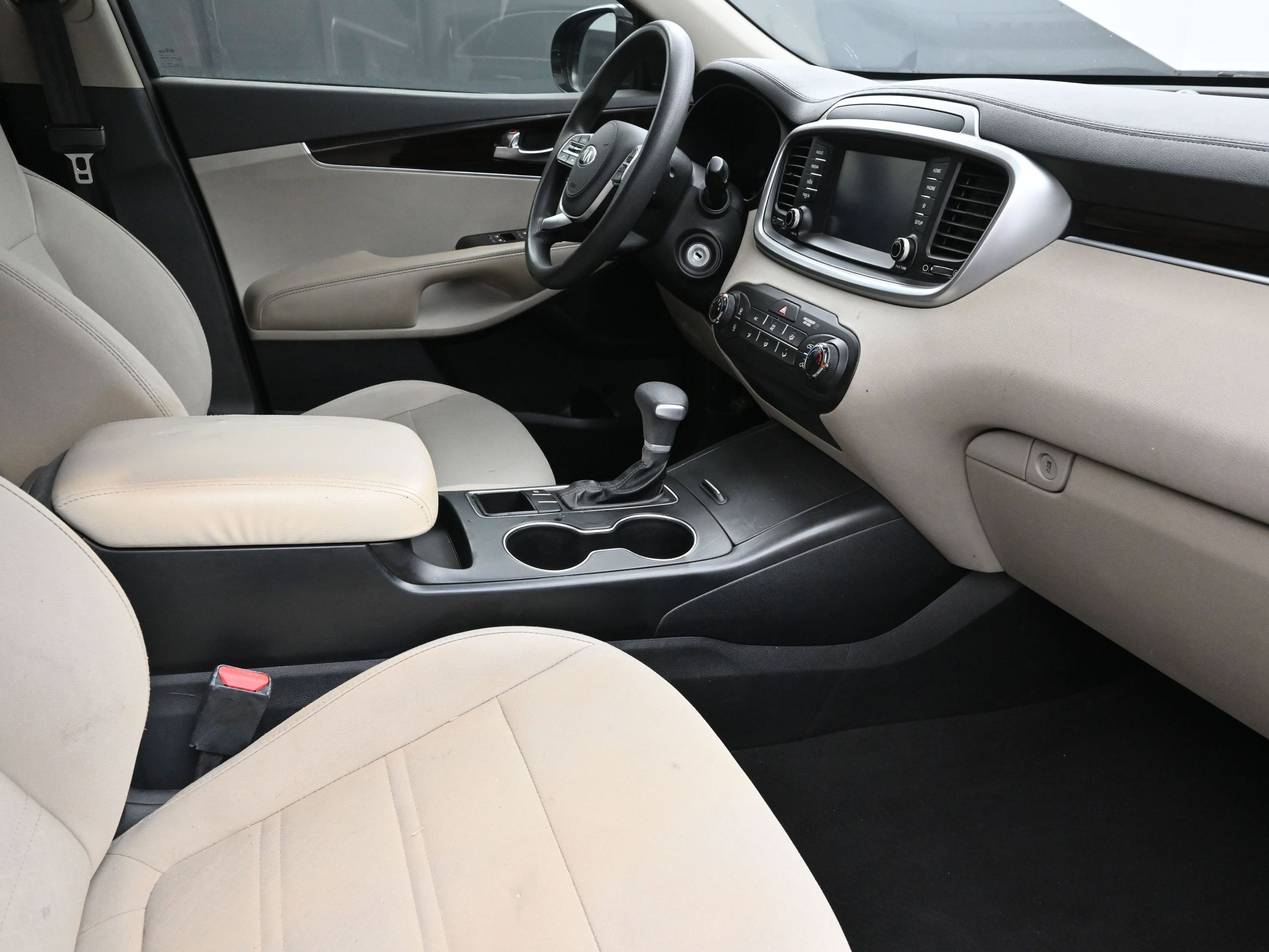 Used 2020 Kia Sorento LX image 27