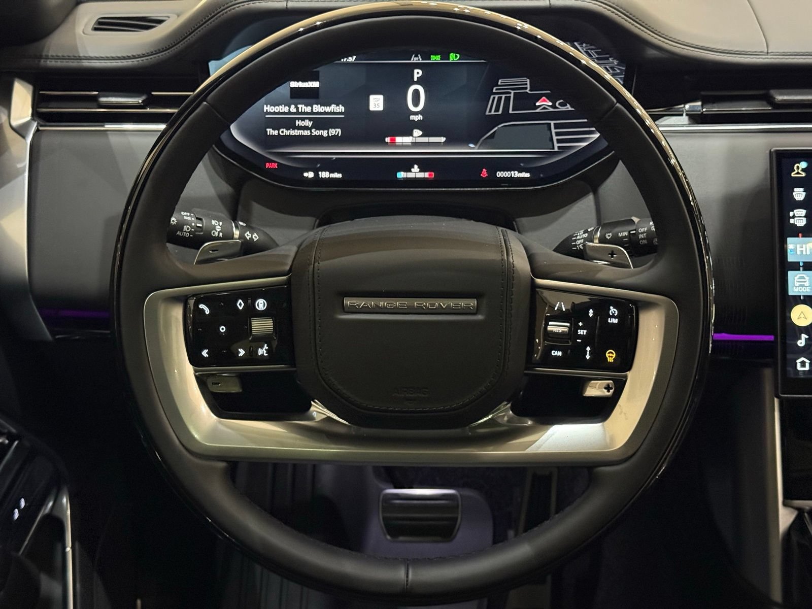 New 2026 Land Rover Range Rover Long Wheelbase SE AWD/4WD image 36