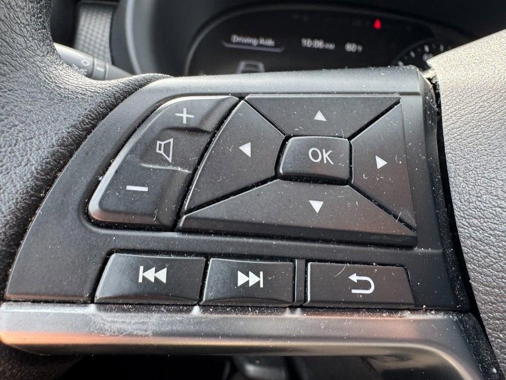 Used 2024 Nissan Kicks SV image 16