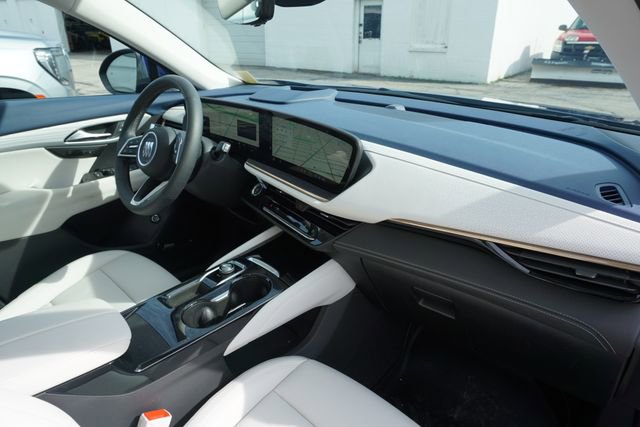 Used 2025 Buick Envision Avenir image 18