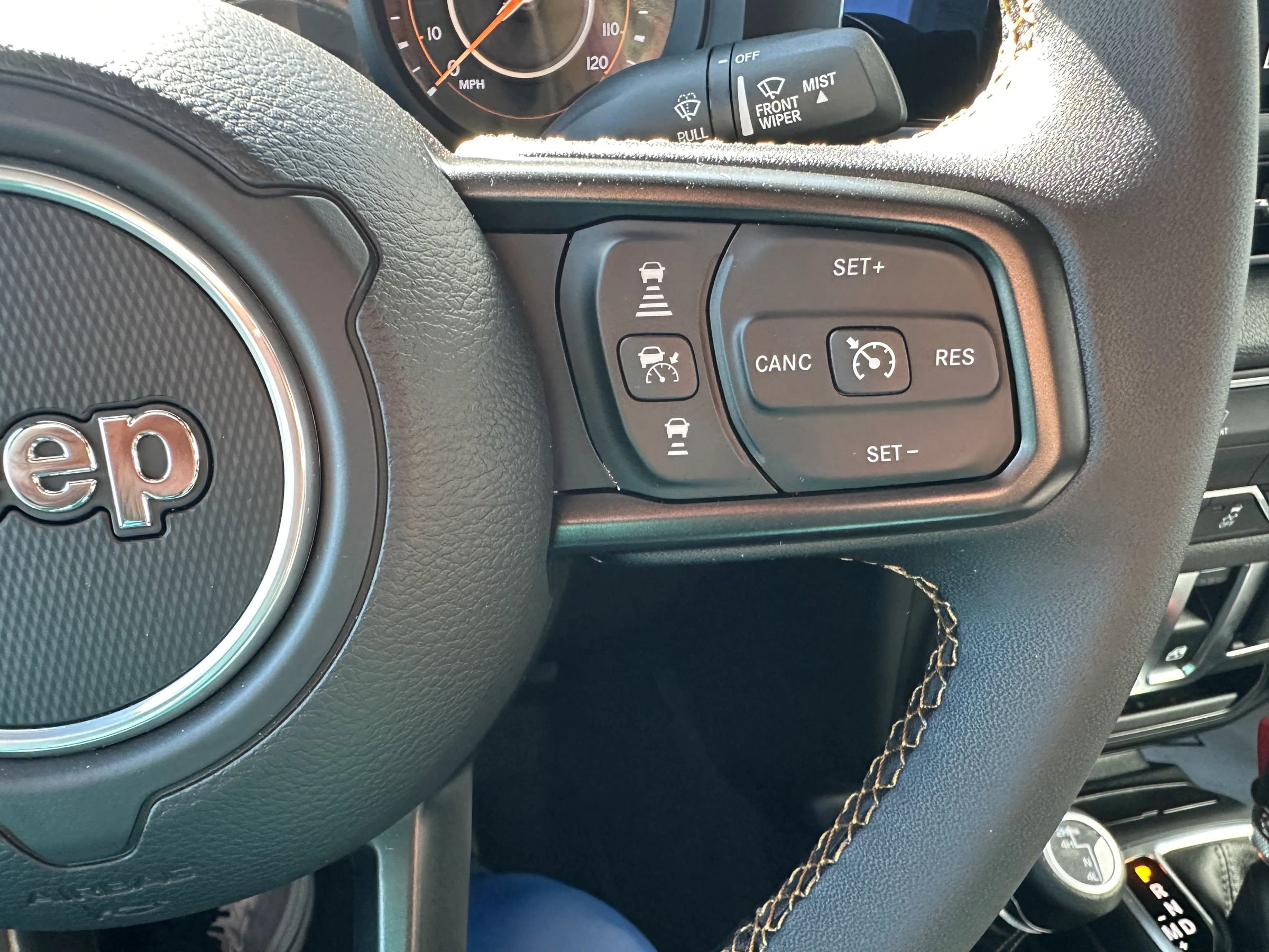 Used 2025 Jeep Wrangler Sport image 16