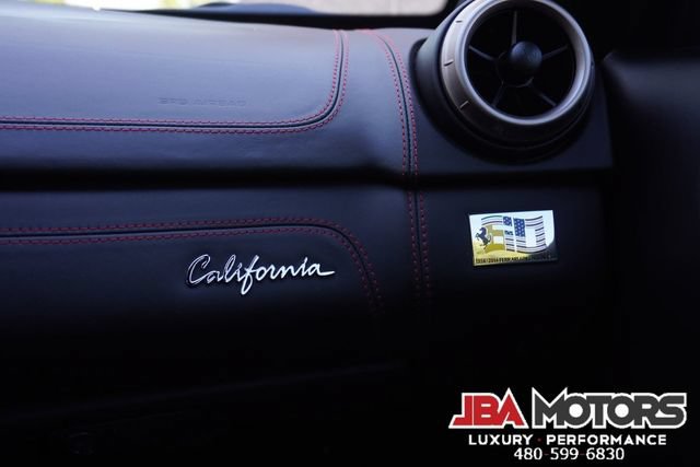 Used 2014 Ferrari California RWD image 25