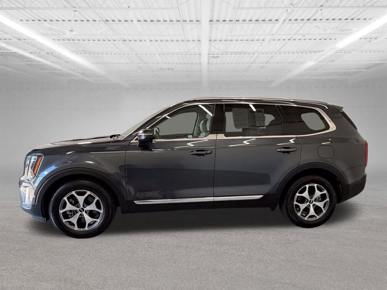 Used 2020 Kia Telluride EX AWD/4WD image 2