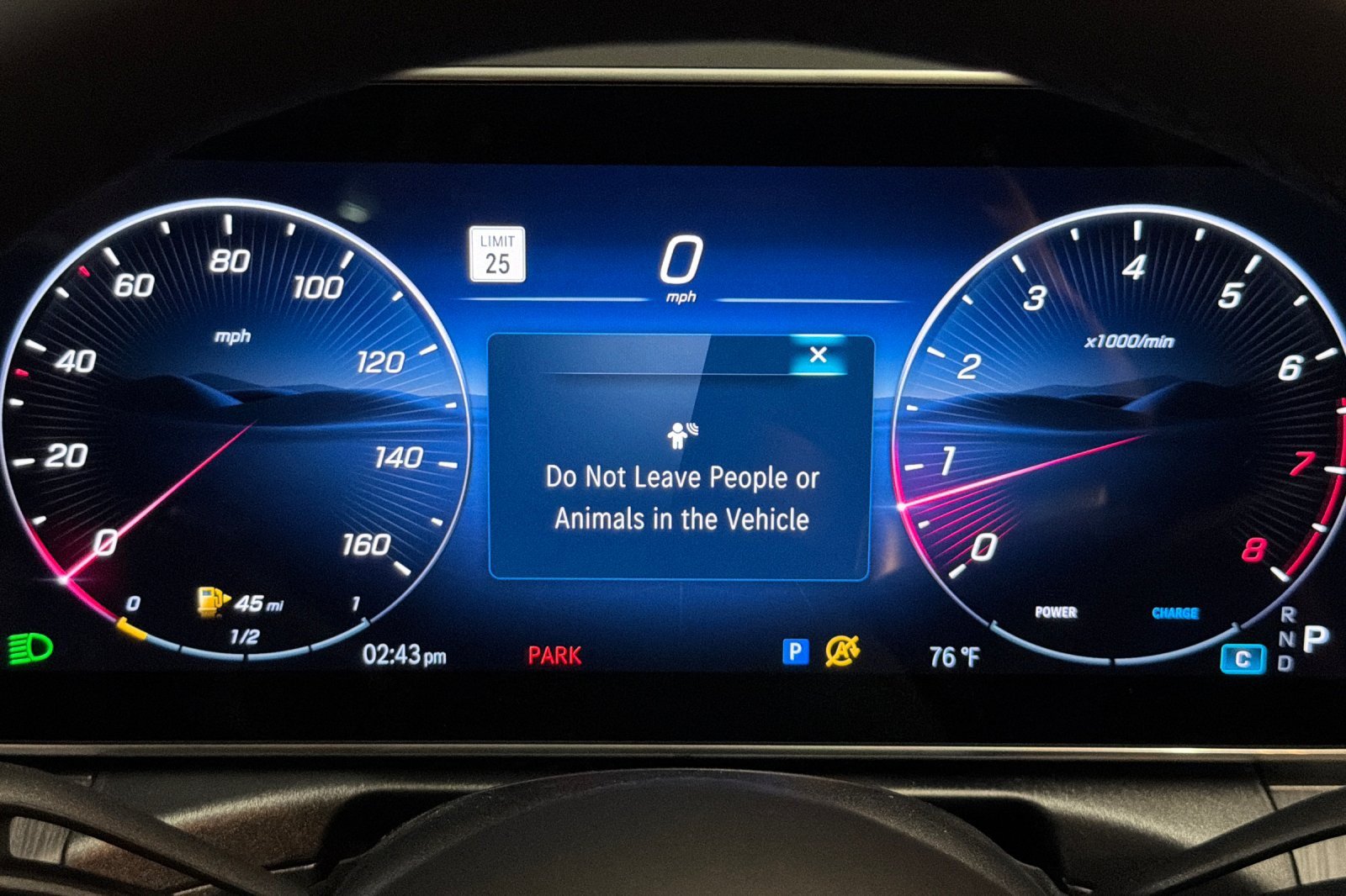 New 2026 Mercedes-Benz CLE 300 4MATIC Coupe image 23