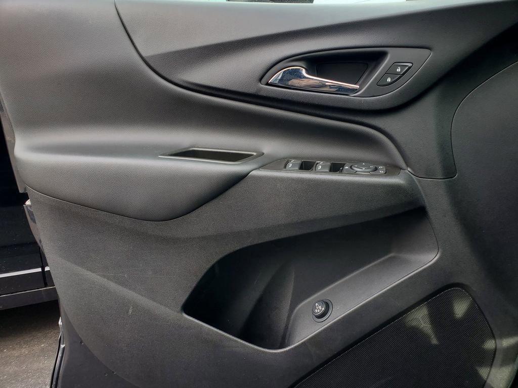 Used 2023 Chevrolet Equinox LT image 13