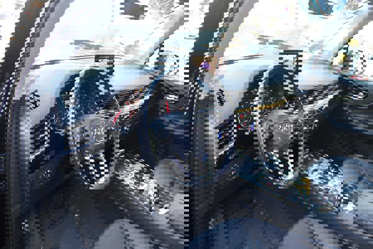 Used 2017 Audi Q7 3.0T Premium Plus image 19