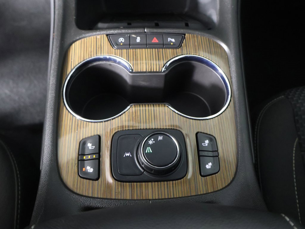 Used 2023 GMC Acadia SLE w/ Driver Convenience Package image 47