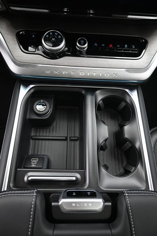 New 2026 Ford Expedition Platinum w/ Driver's Package AWD/4WD image 23