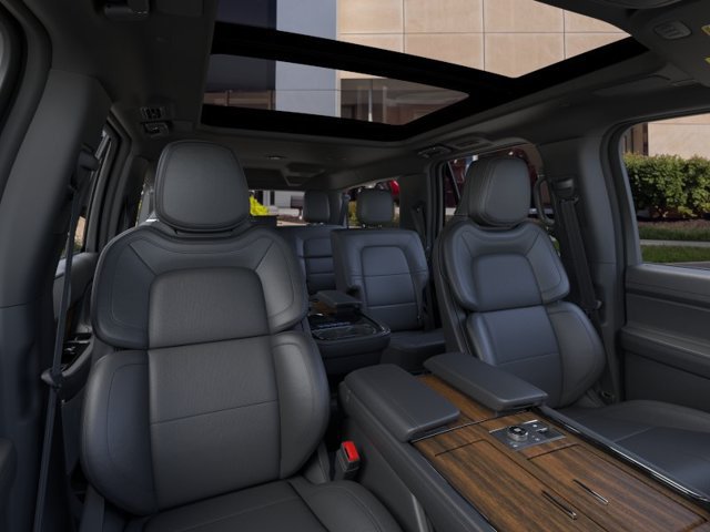 New 2024 Lincoln Navigator L Reserve AWD/4WD image 10