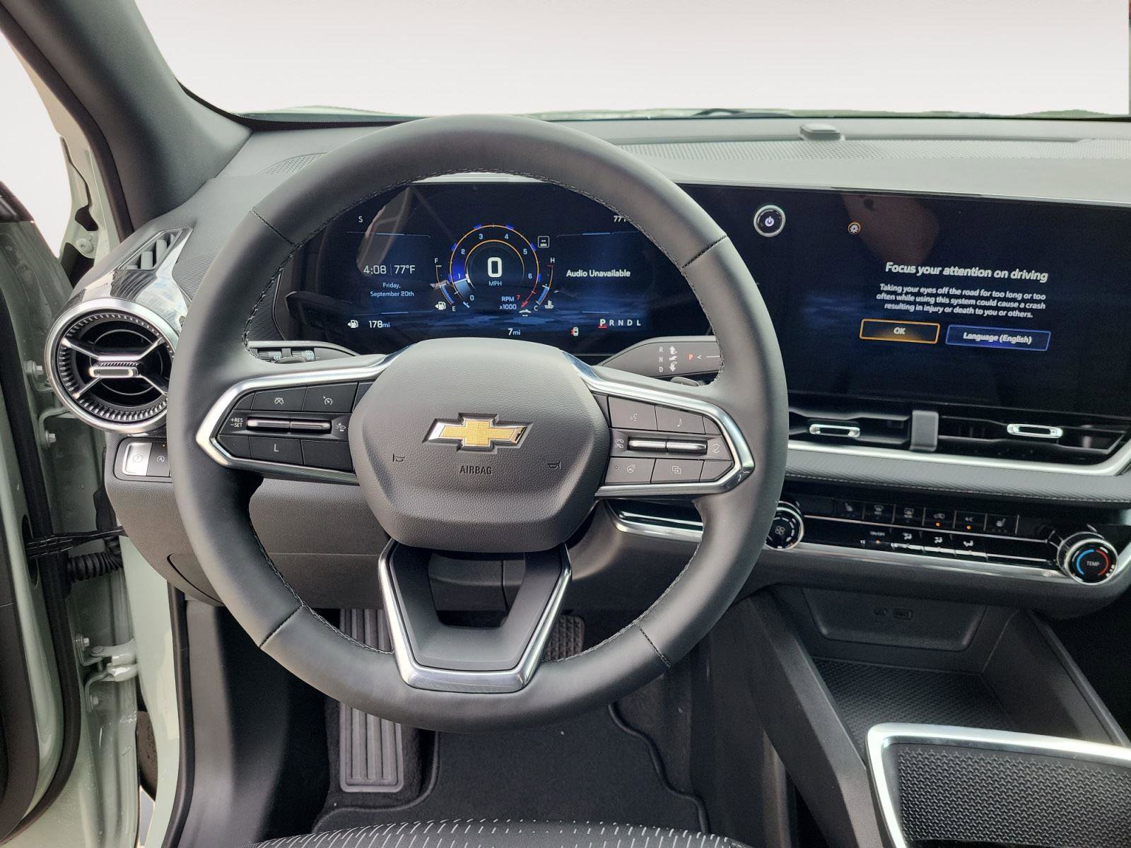 Used 2025 Chevrolet Equinox LT w/ Safety and Technology Package image 13