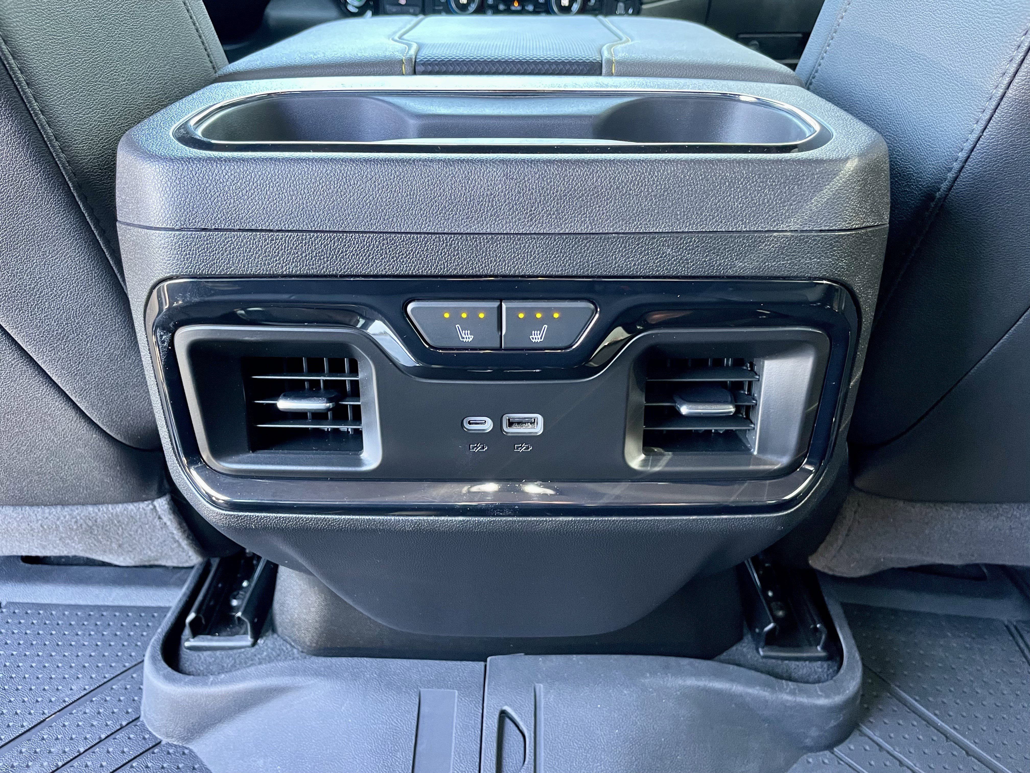 Used 2025 Chevrolet Silverado 2500 ZR2 w/ Technology Package AWD/4WD image 26