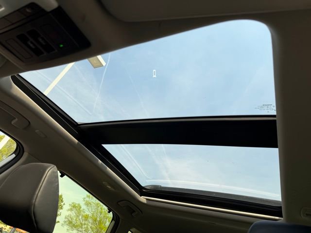 Used 2023 Nissan Rogue SV w/ SV Premium B Package image 30