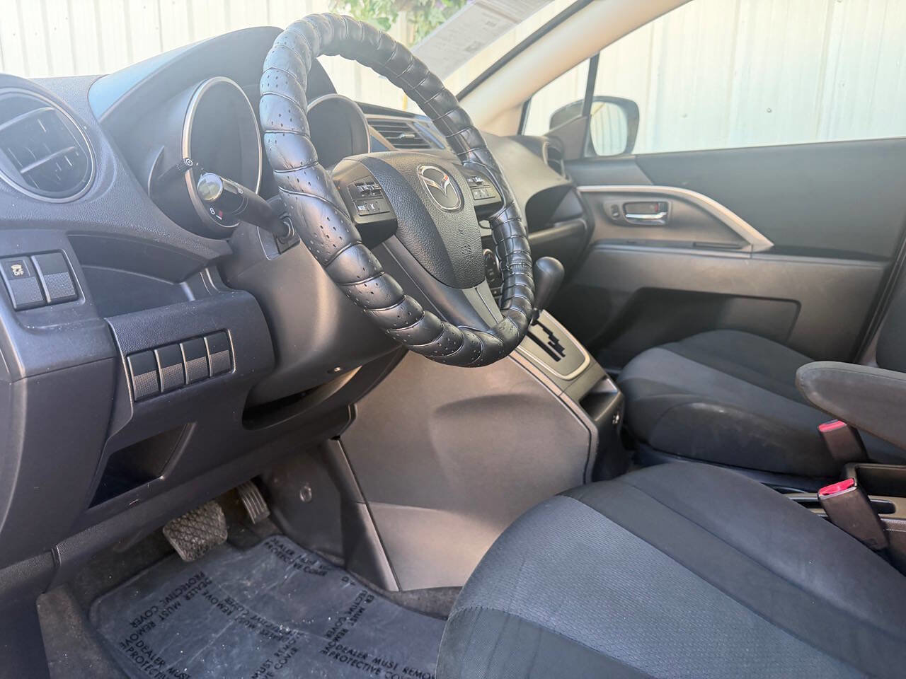 Used 2013 MAZDA MAZDA5 Sport image 16