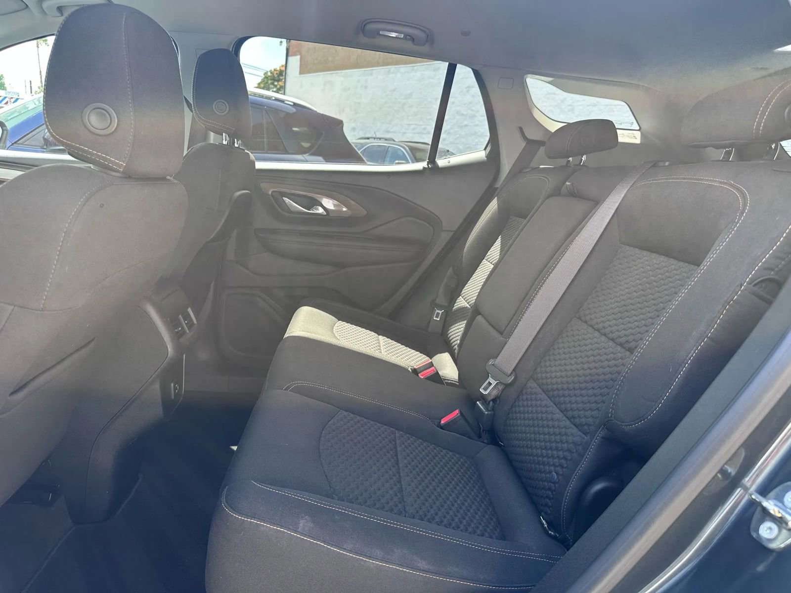 Used 2018 GMC Terrain SLE image 29