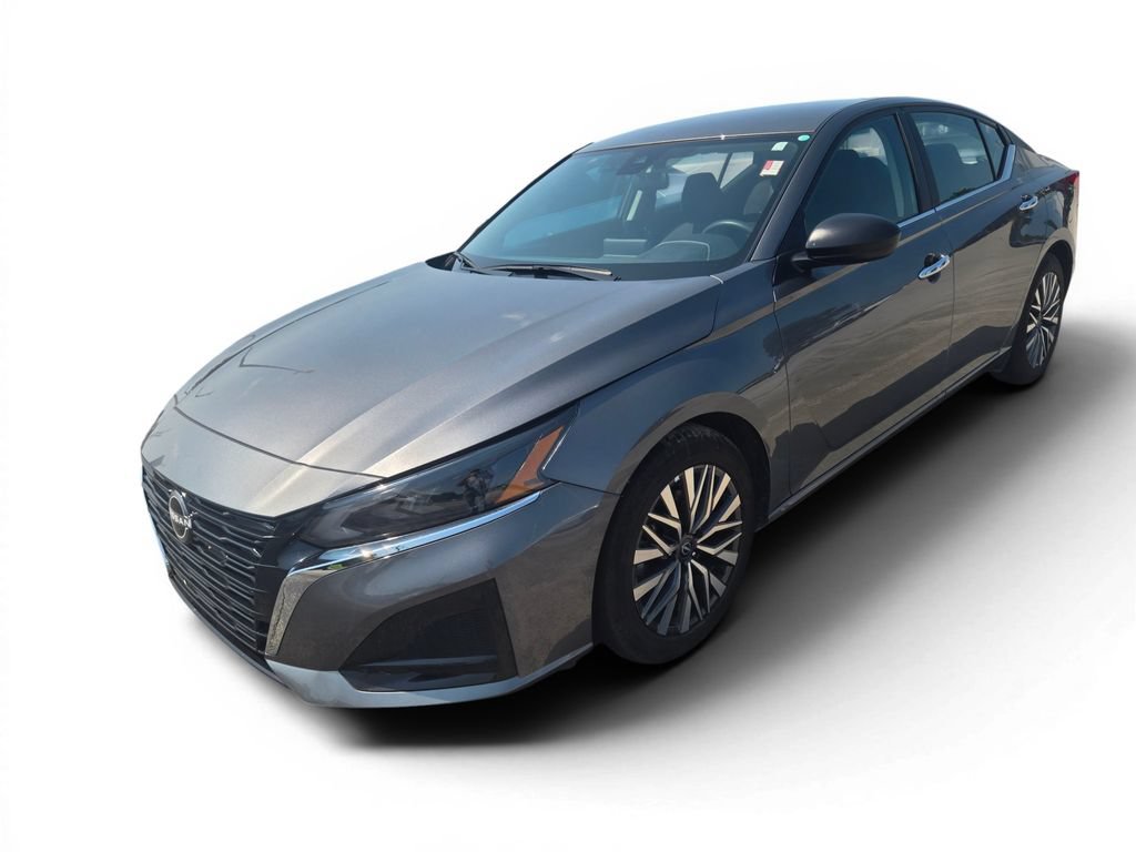 Used 2025 Nissan Altima 2.5 SV