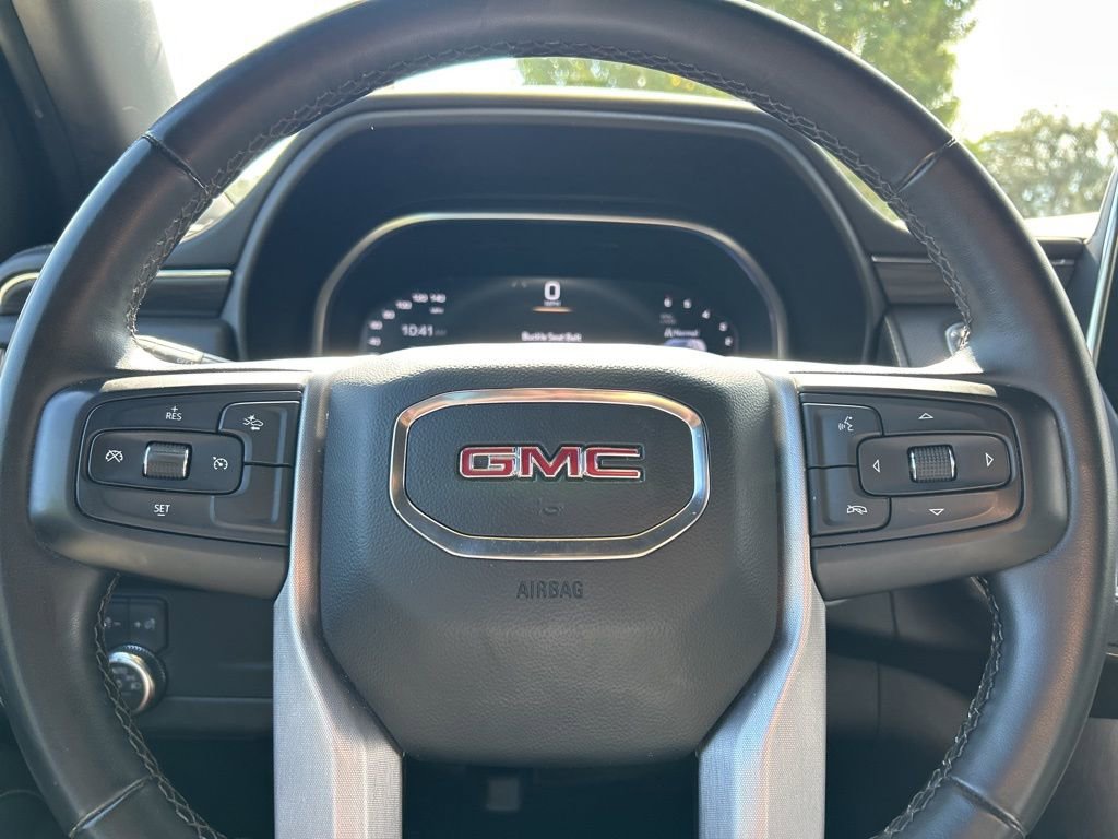 Used 2023 GMC Yukon SLT image 17