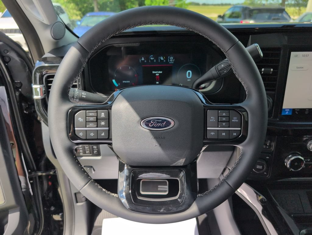 New 2026 Ford F250 Lariat w/ Black Appearance Package AWD/4WD image 32